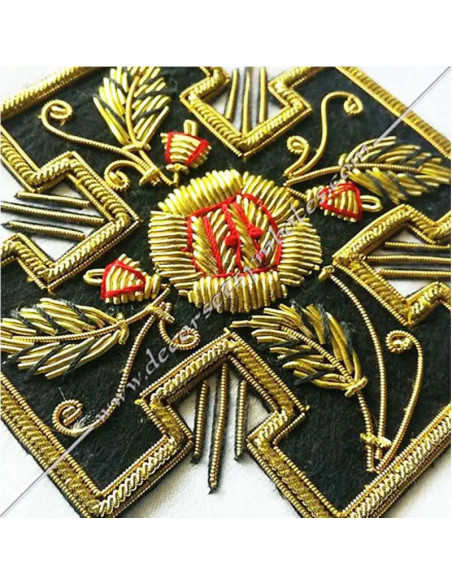 HRA045-tabliers-gldf-maconniques-18e-reaa-chapitres-degres-rose-croix-potencees-chevaliers-acacia-brodes-fm-main