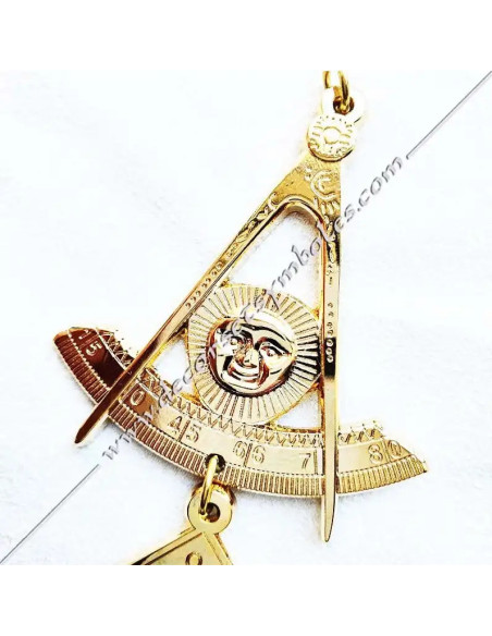 BBS180-bijoux-maconniques-vmi-or-venerables-maitres-installes-ceremonie-decors-accessoires-cadeaux-fm-boutiques-loges