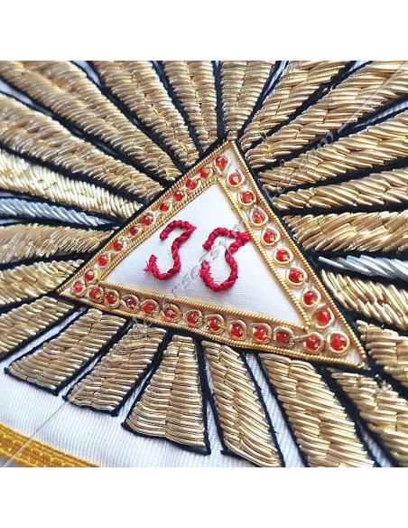 Discover this Masonic sash intended for the Sovereign Grand