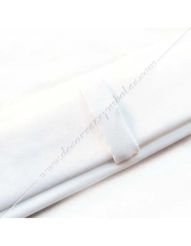 Accessoire vestimentaire d'une noblesse rare, destiné