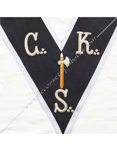 embroidery and halberd
