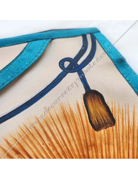 Confection : Réalisé sur mesure et sur commande d'après
