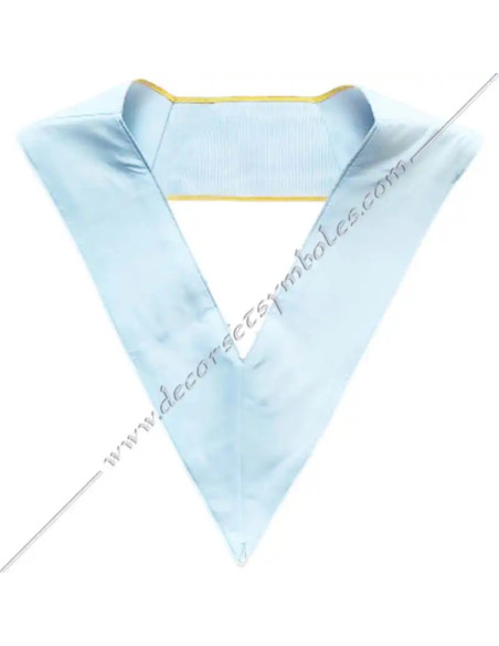 Broderies : croix pattée rouge dans une grande gloire