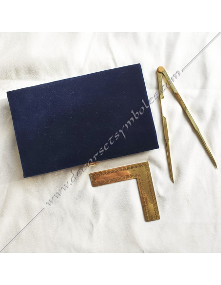 CFM020-coffrets-cadeaux-maconniques-equerres-compas-boite-maitre-outils-fm-loges-accessoires-franc-maconnerie