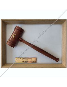 CFM010-cadeaux-maconniques-decors-francs-macons-souvenir-jubile-anniversaire-remerciements-maillet-cadre-fm 2