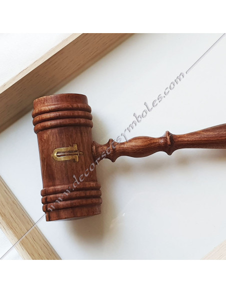 Gift frame with masonic mallet of your choice