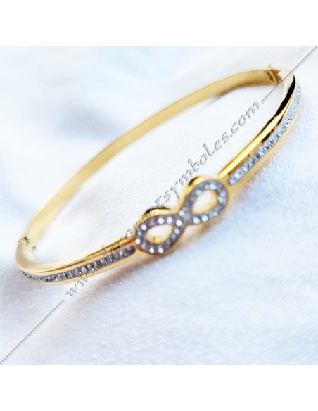 Bijou de poignet d'un faste remarquable, ce bracelet