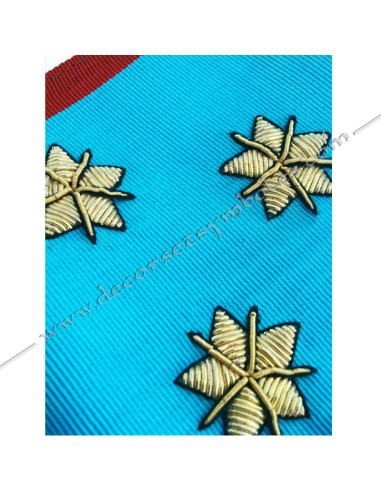Broderie main or/soie