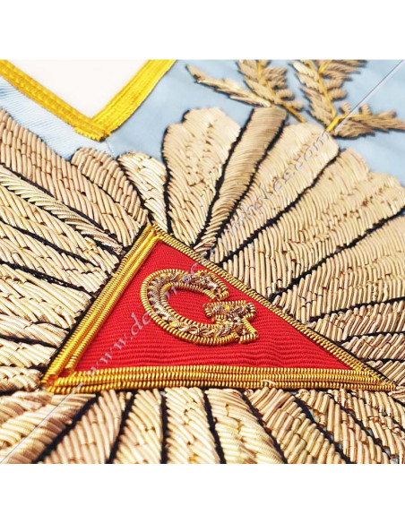 Incarnez la tradition avec ce sautoir maçonnique