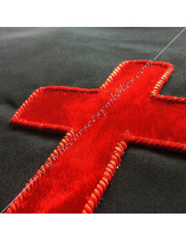 4th Order Apron Sovereign Pink-cross détail de la broderie